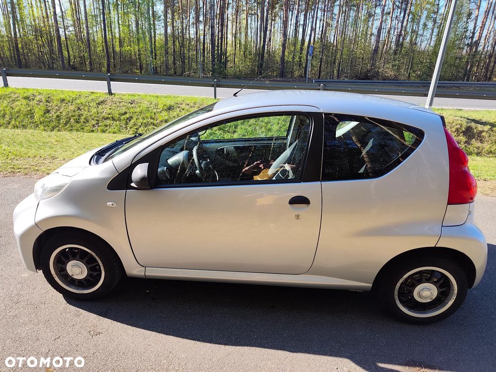 Peugeot 107 1.0 Happy Euro5 - 14