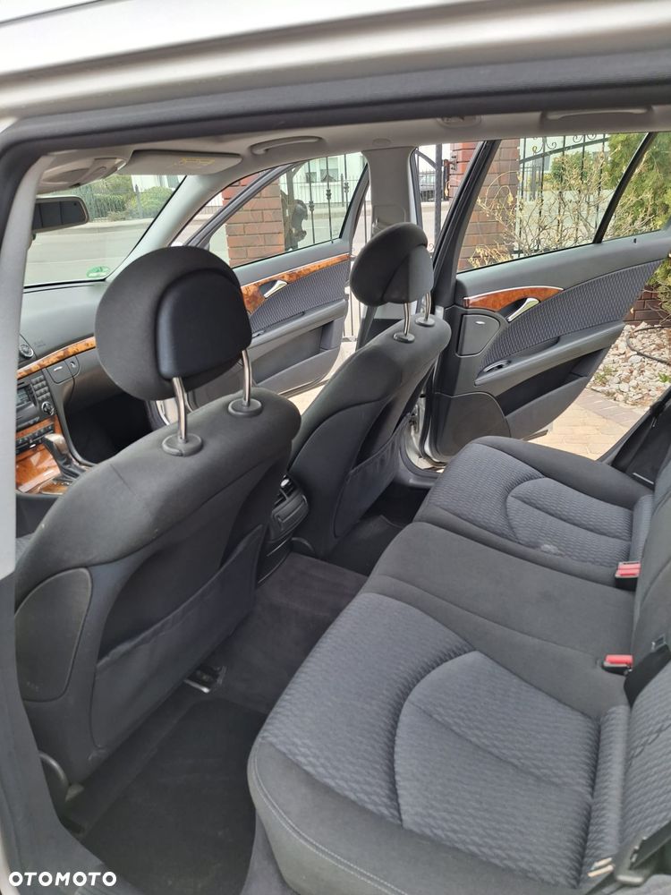 Mercedes-Benz Klasa E 200 Kompressor Automatik Elegance - 11