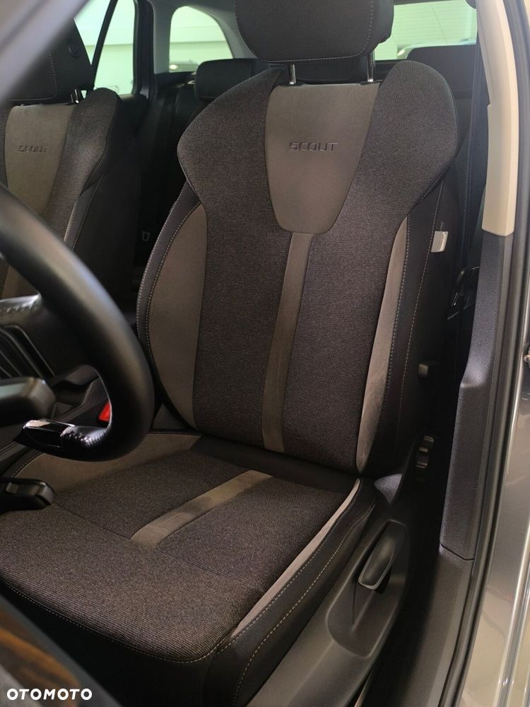 Skoda Octavia 2.0 TDI 4x4 Scout DSG - 13