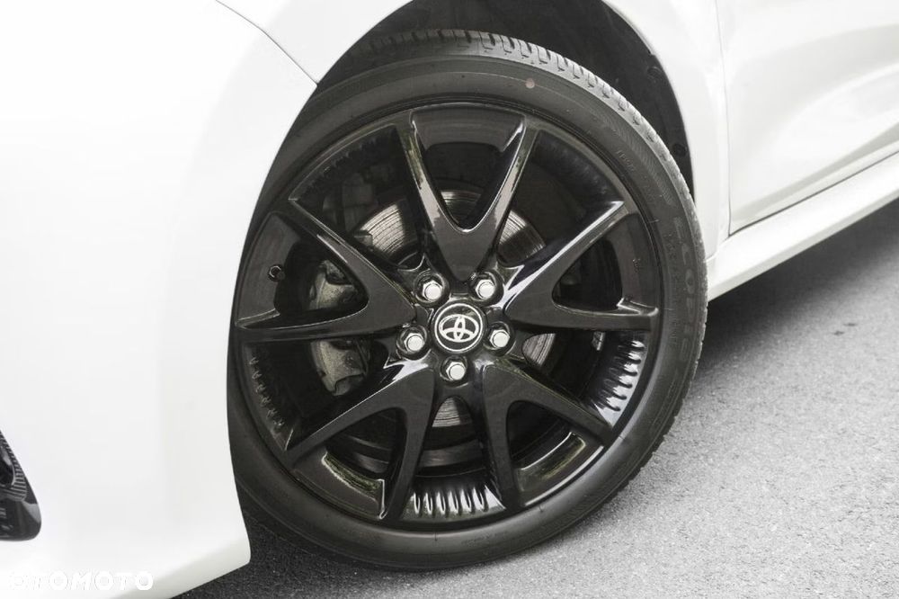 Toyota Yaris Hybrid 1.5 Selection Style - 6