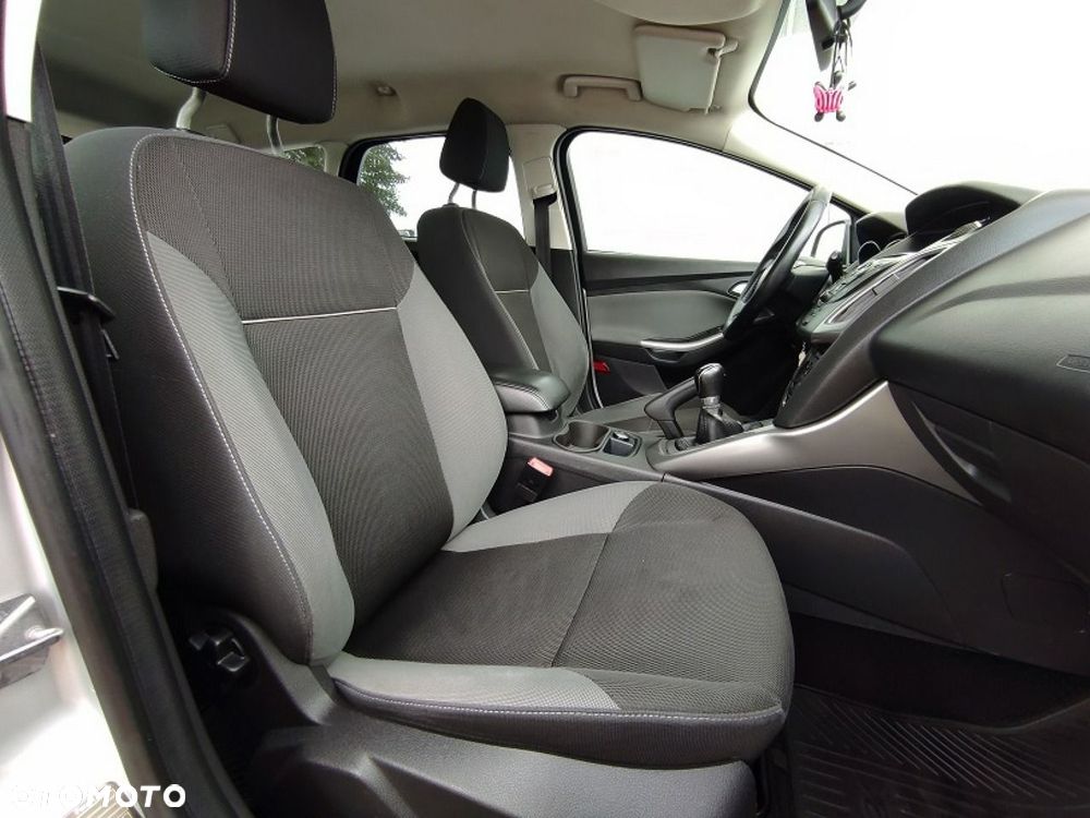Ford Focus - 12
