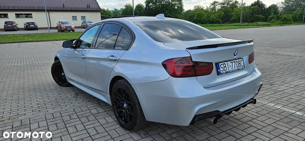 BMW Seria 3 320d xDrive Sport-Aut Luxury Line - 4