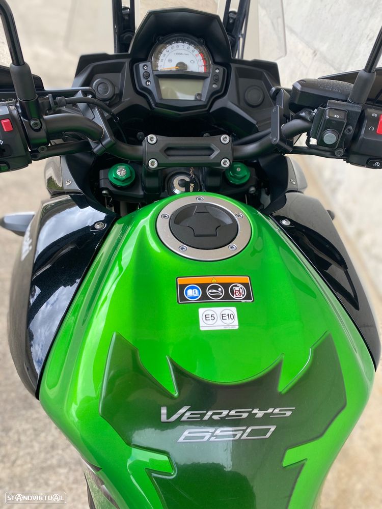 Kawasaki Versys 650 Grand Tourer - 11