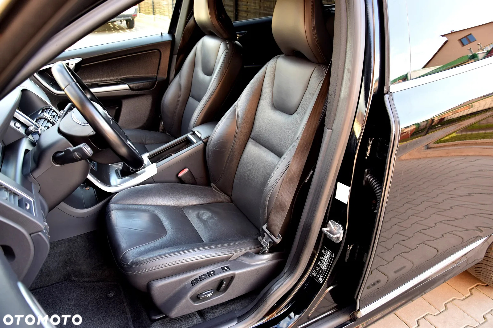 Volvo XC 60 D5 AWD Summum - 13