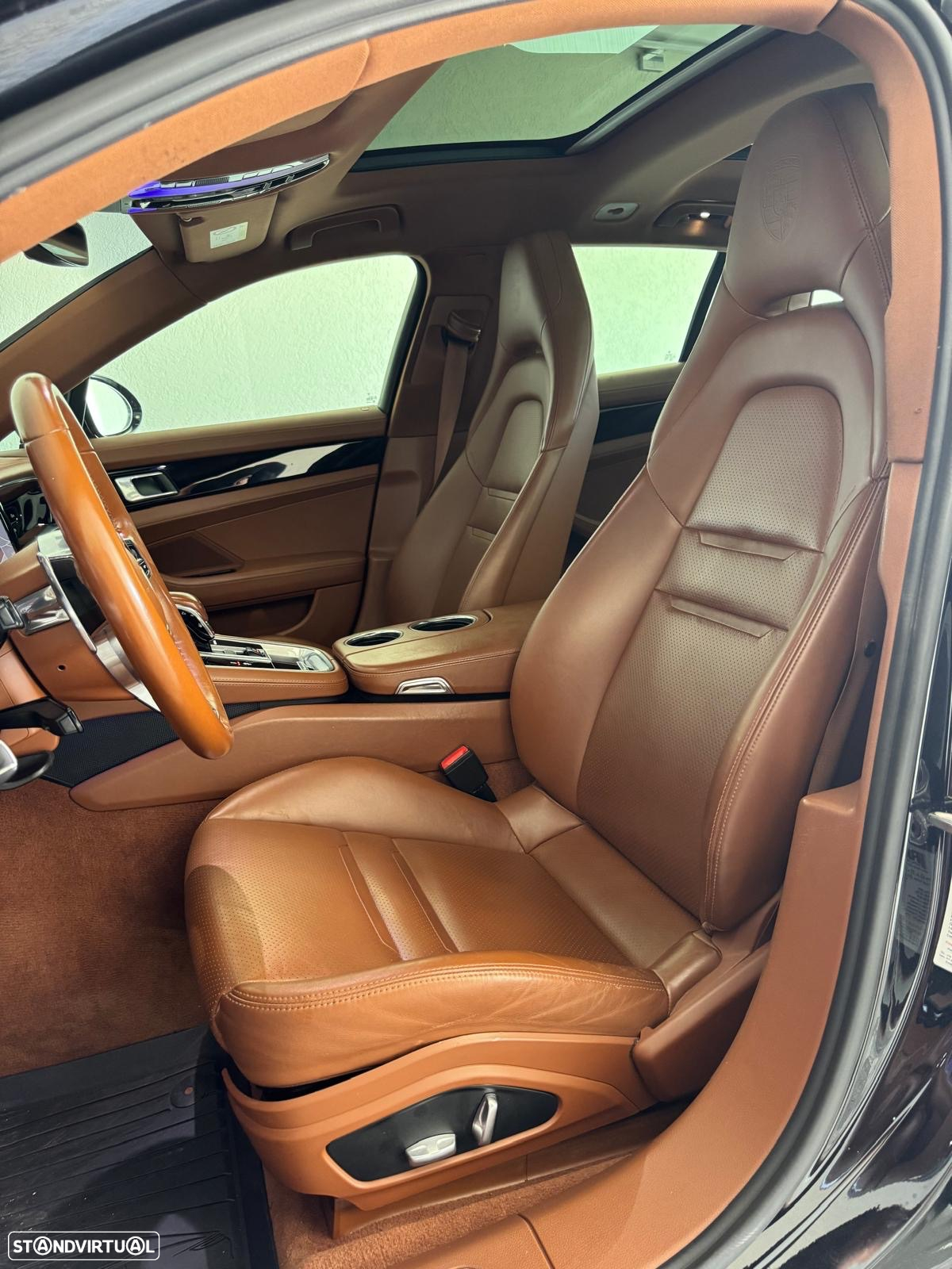 Porsche Panamera Sport Turismo - 11