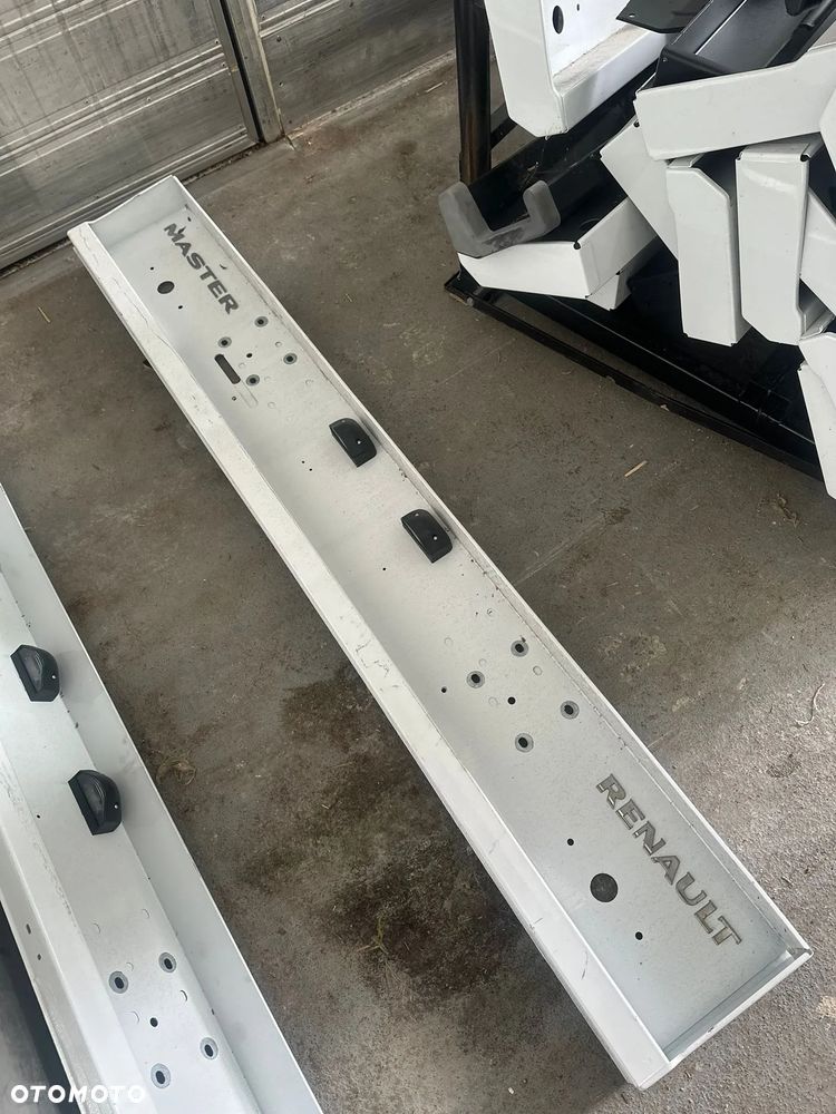 Renault Master Belka Zderzak Tyl Kontener Paka Zabudowa - 3