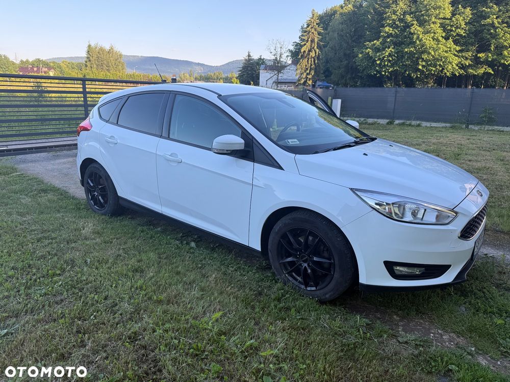 Ford Focus 1.6 SYNC Edition - 3