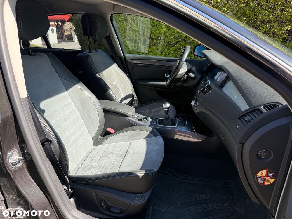 Renault Laguna 2.0T GT - 22