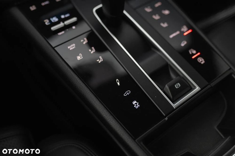 Porsche Macan S - 19