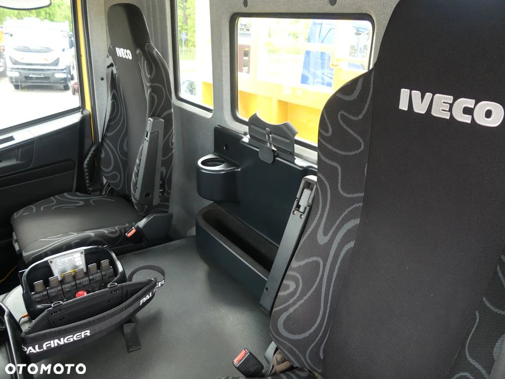 Iveco TRAKKER 450 / 8x4 / EURO 6 / HDS PALFINGER PK 22002-EH / NISKI PRZEBIEG / - 24