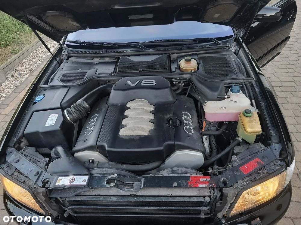 Audi A8 - 1