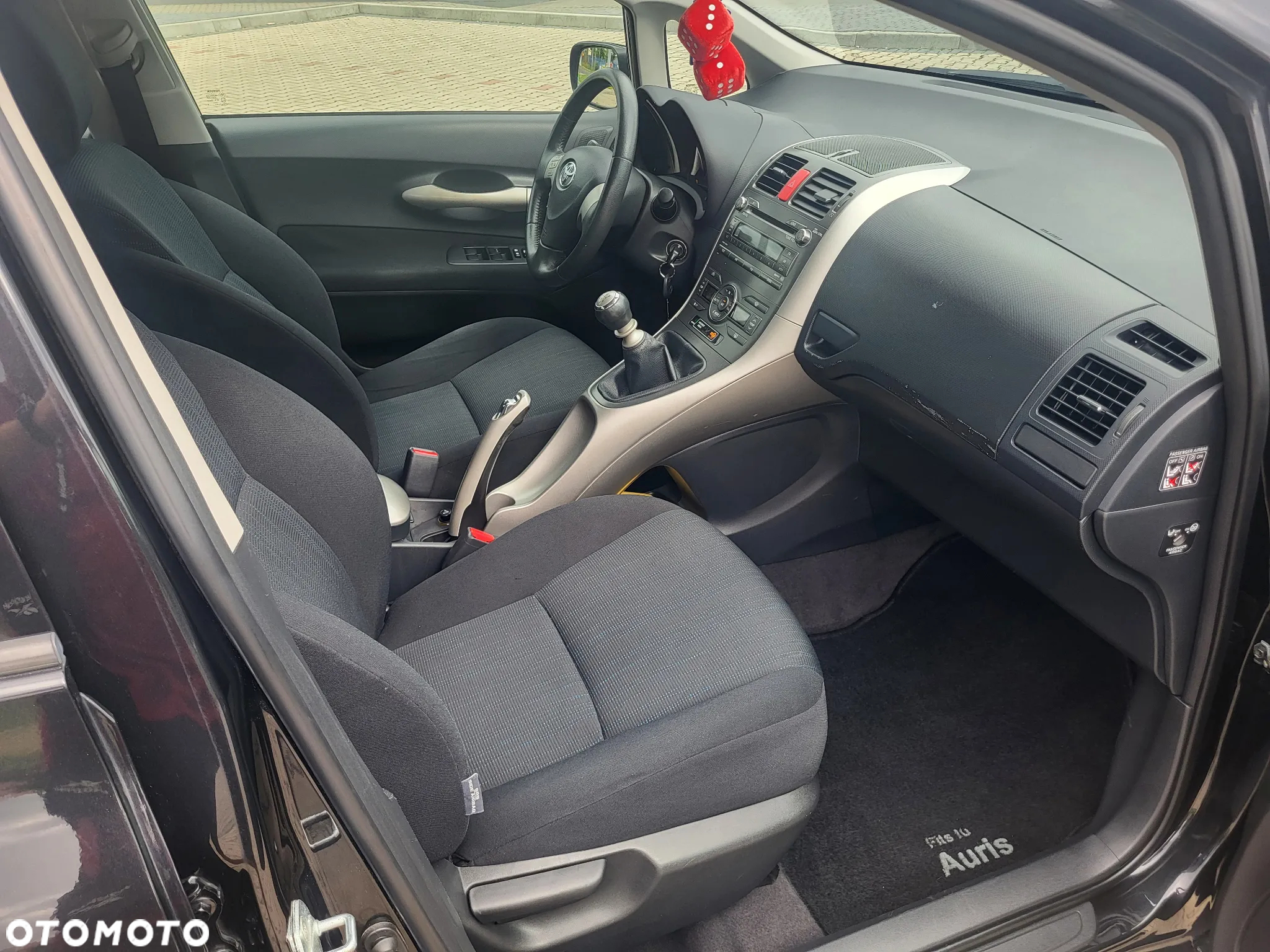 Toyota Auris 1.33 VVT-i Classic Terra - 32