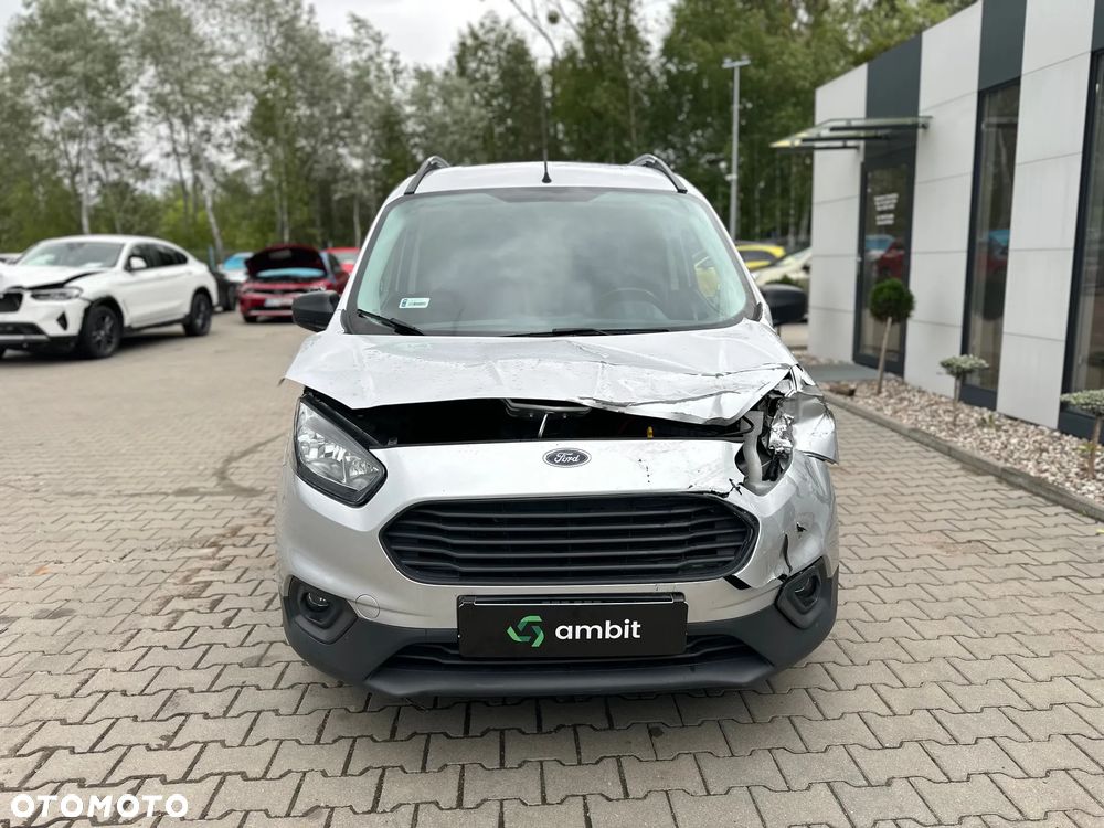 Ford Transit Courier - 2