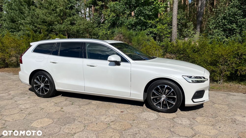Volvo V60 2019 photo 2