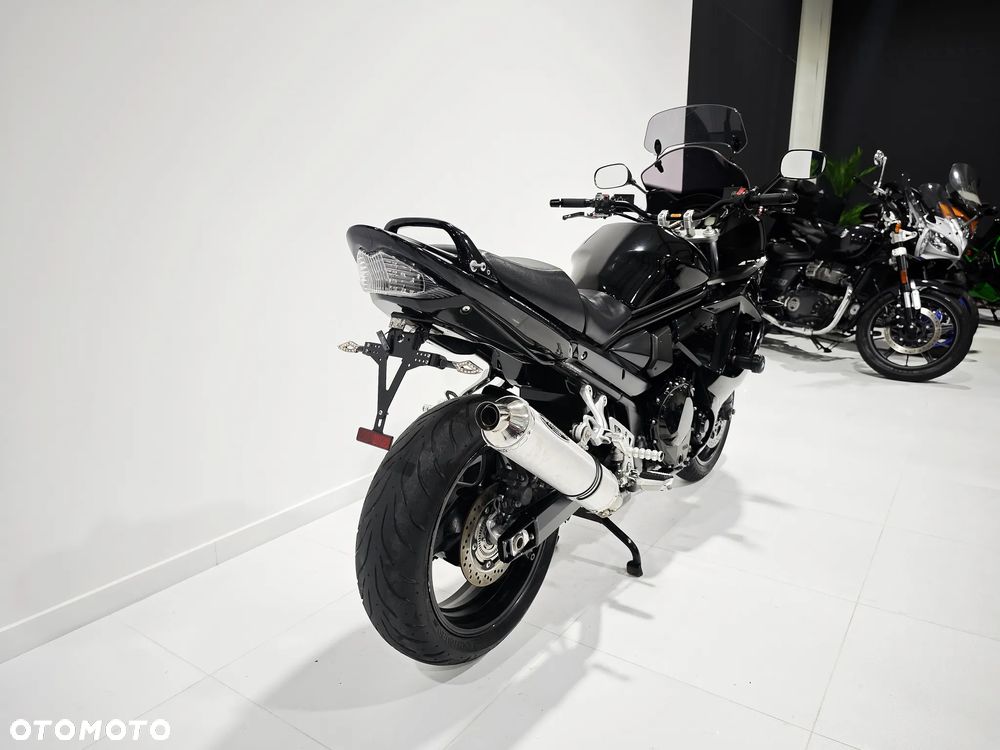 Suzuki GSX - 9