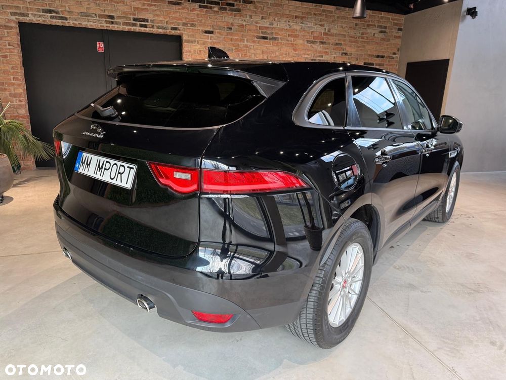 Jaguar F-Pace 35t AWD Pure - 7