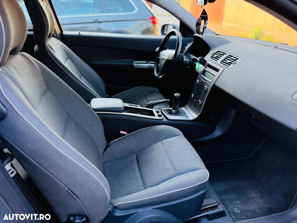 Volvo C30 1.6D Summum - 16