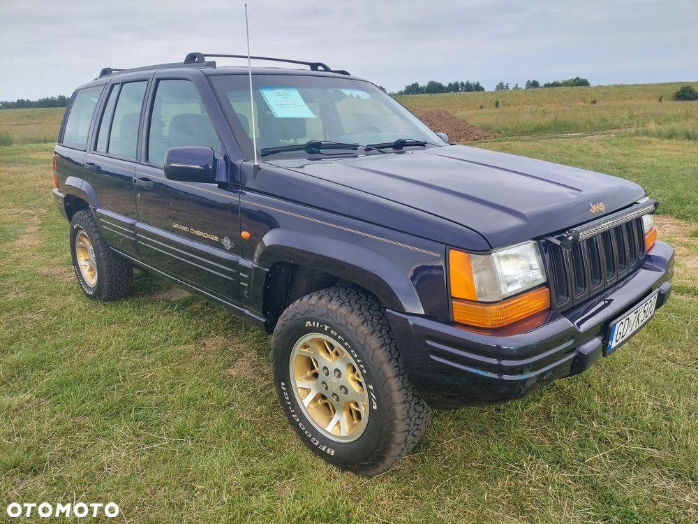 Jeep Grand Cherokee - 1