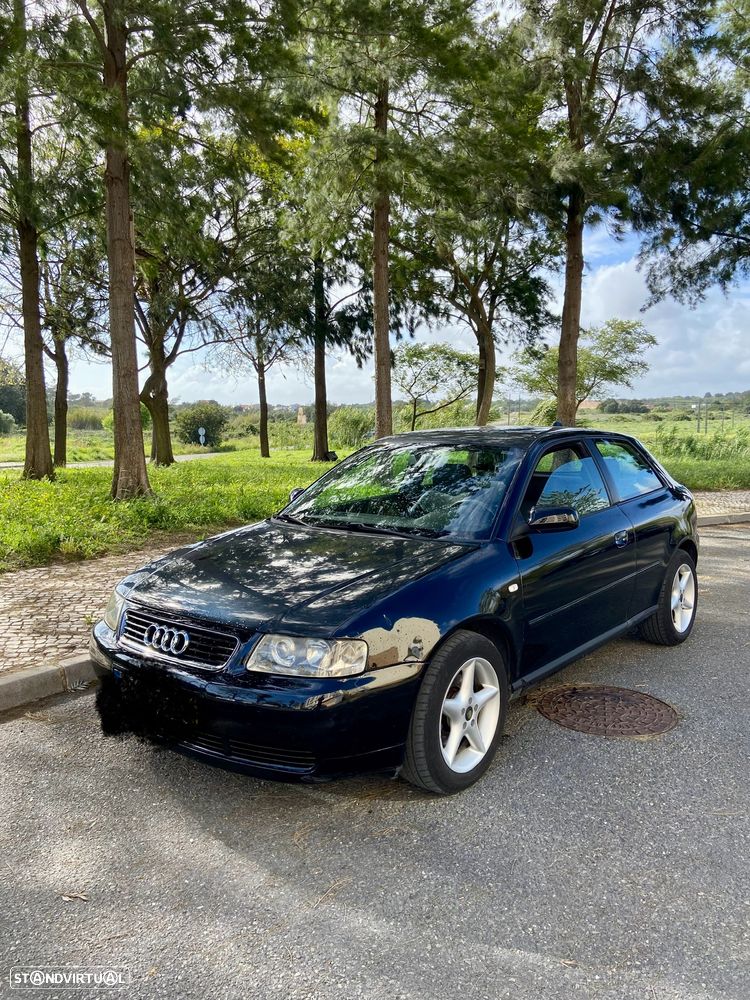 Audi A3 1.9 TDI Attraction - 1
