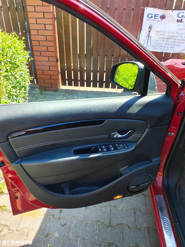 Renault Grand Scenic dCi 150 FAP Bose Edition - 11