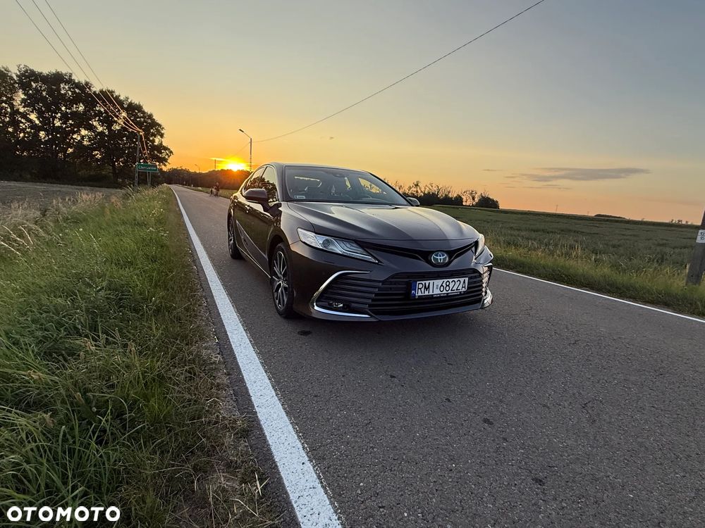 Toyota Camry 2.5 Hybrid Executive CVT - 1
