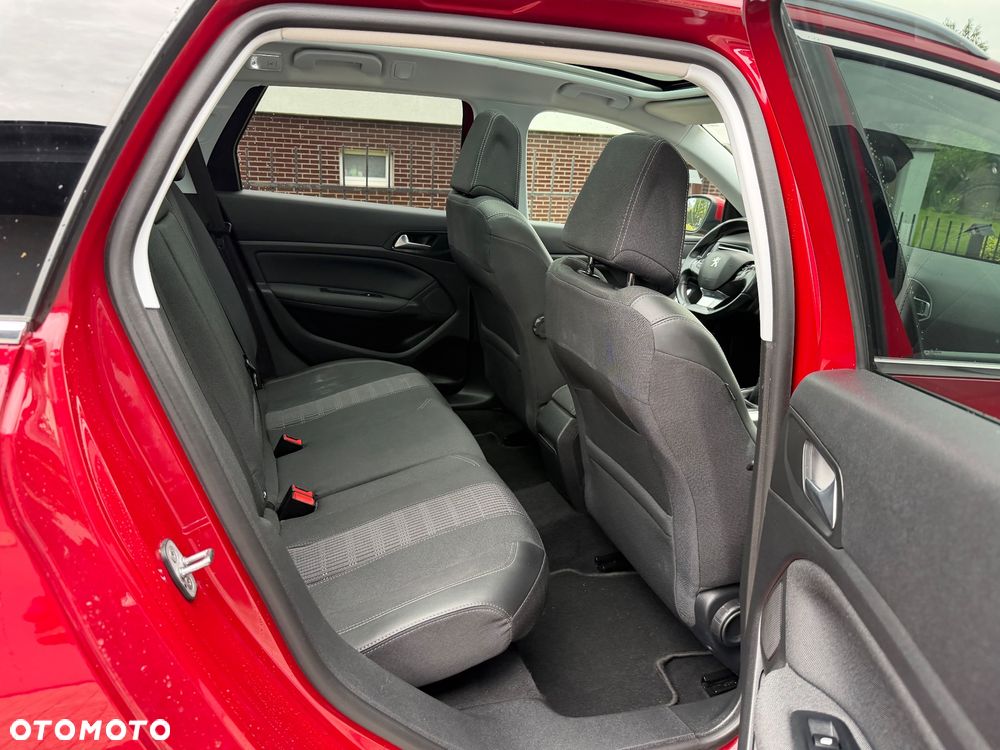 Peugeot 308 BlueHDi 130 Stop & Start Allure Pack - 12