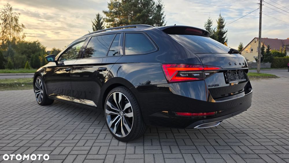 Skoda Superb 2.0 TDI Sportline DSG - 4