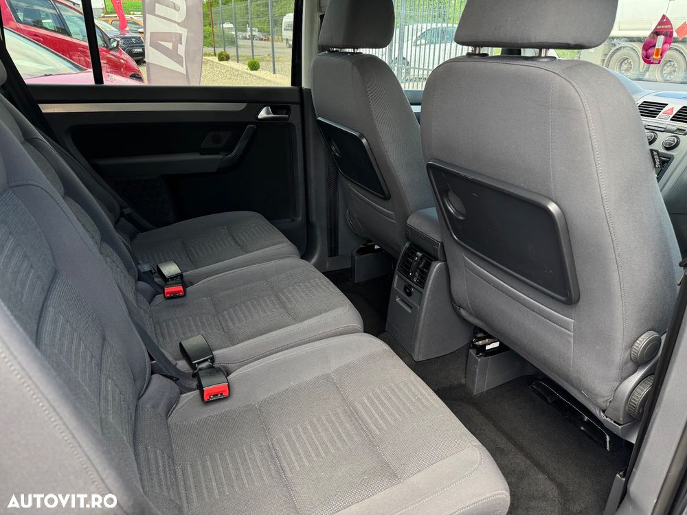 Volkswagen Touran 1.4 TSI STYLE - 13