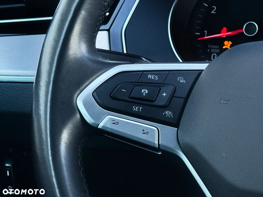 Volkswagen Passat 2.0 TSI Elegance DSG - 21