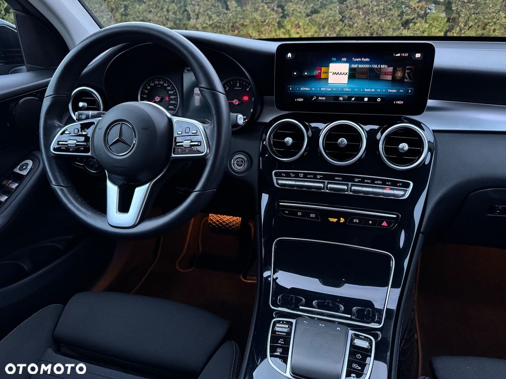 Mercedes-Benz GLC - 16