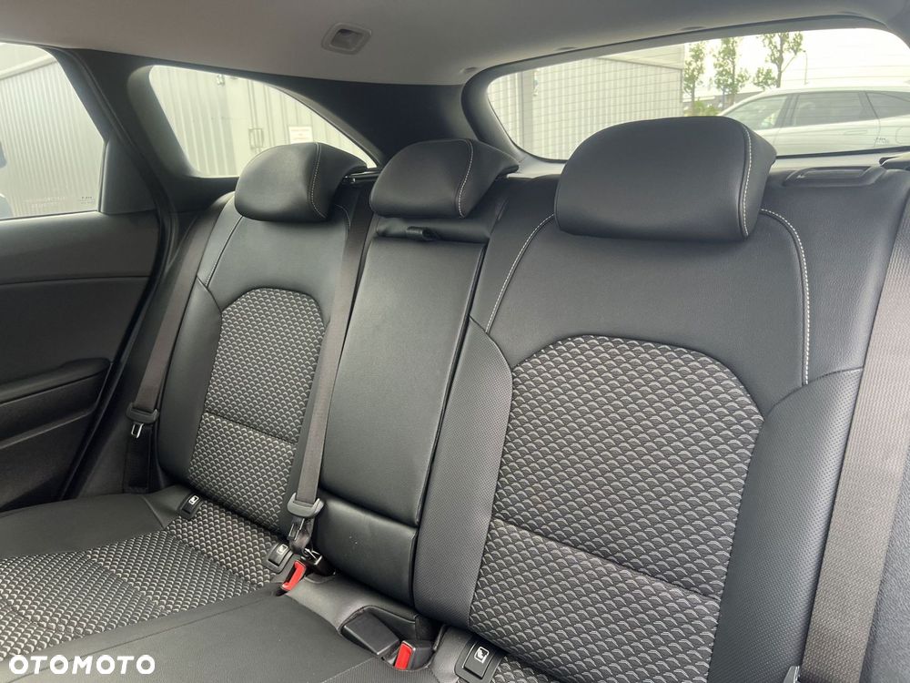 Kia Ceed - 21