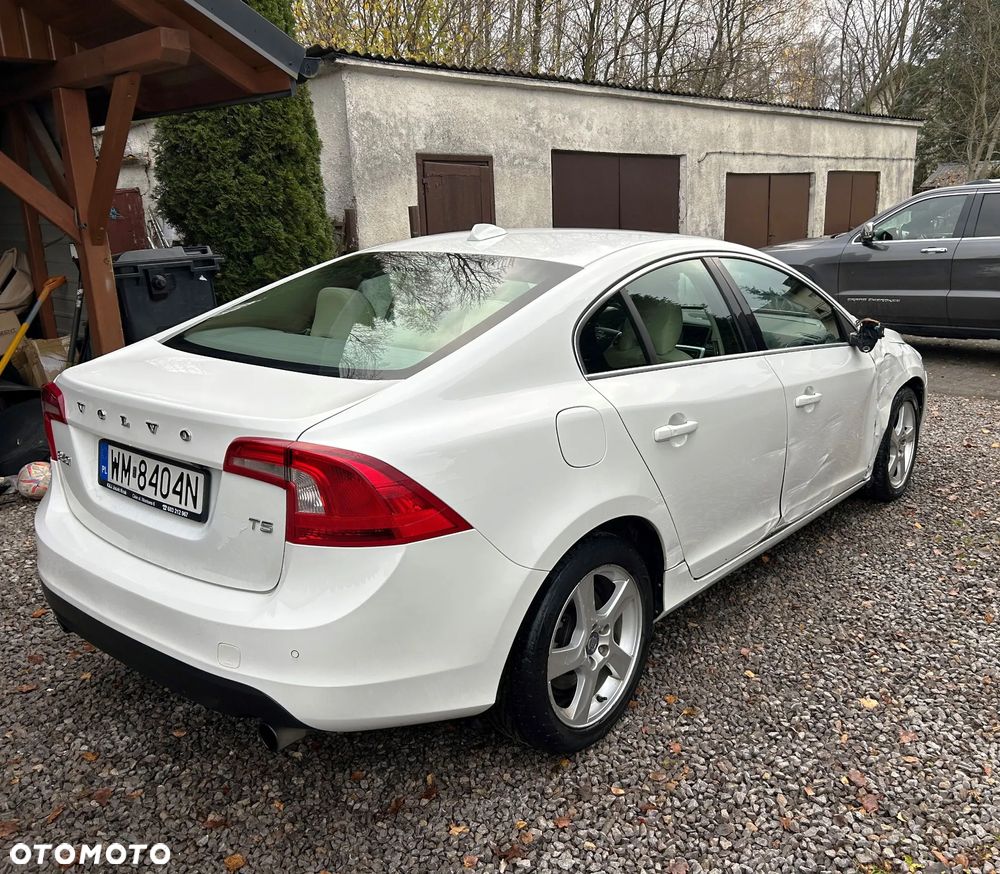 Volvo S60 2.5 T5 - 5
