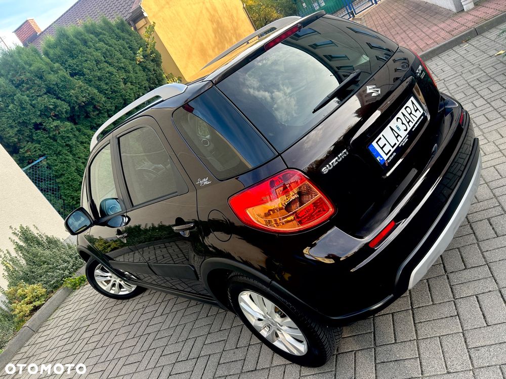 Suzuki SX4 Classic 1.6 VVT 4x2 Comfort - 14