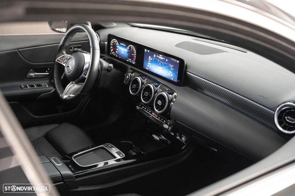Mercedes-Benz A 250 e - 28