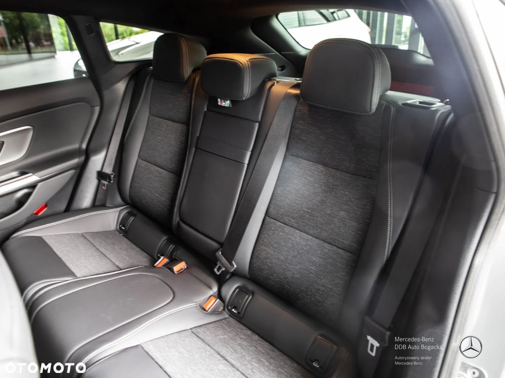 Mercedes-Benz CLA 220 mHEV 4-Matic 8G-DCT - 6
