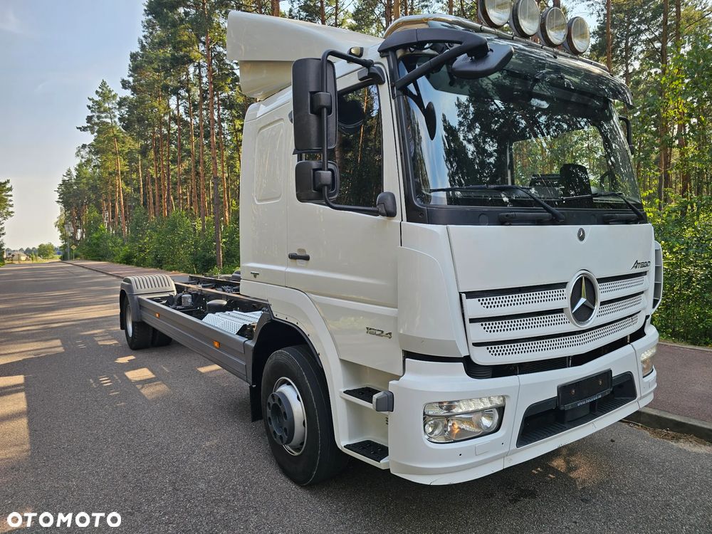 Mercedes-Benz 1624 - 30