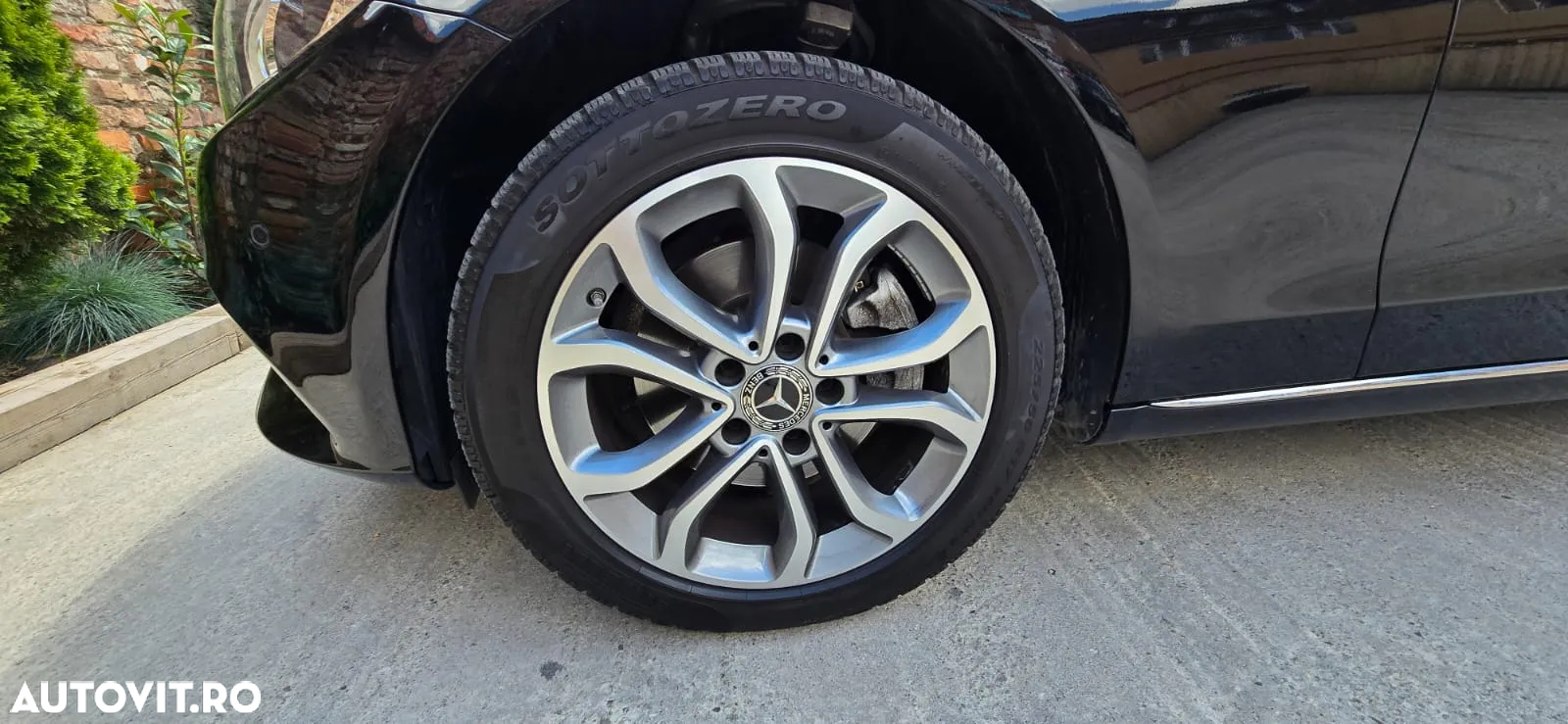 Mercedes-Benz C 220 d 4Matic T 9G-TRONIC AMG Line - 20