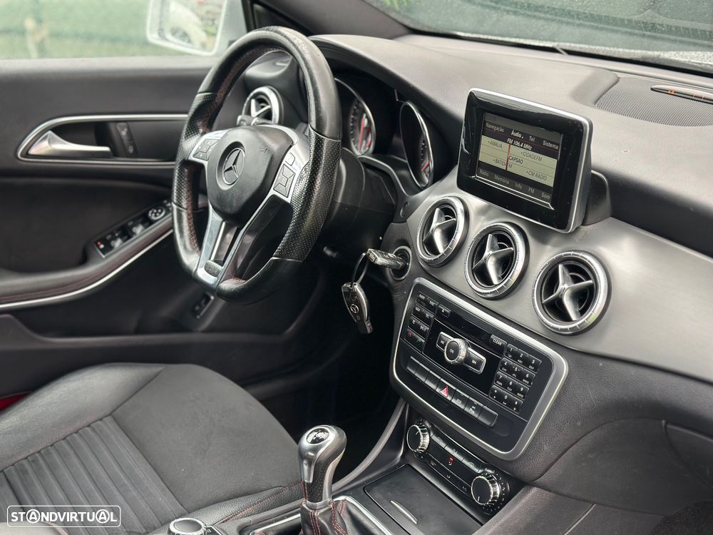 Mercedes-Benz CLA 180 - 12
