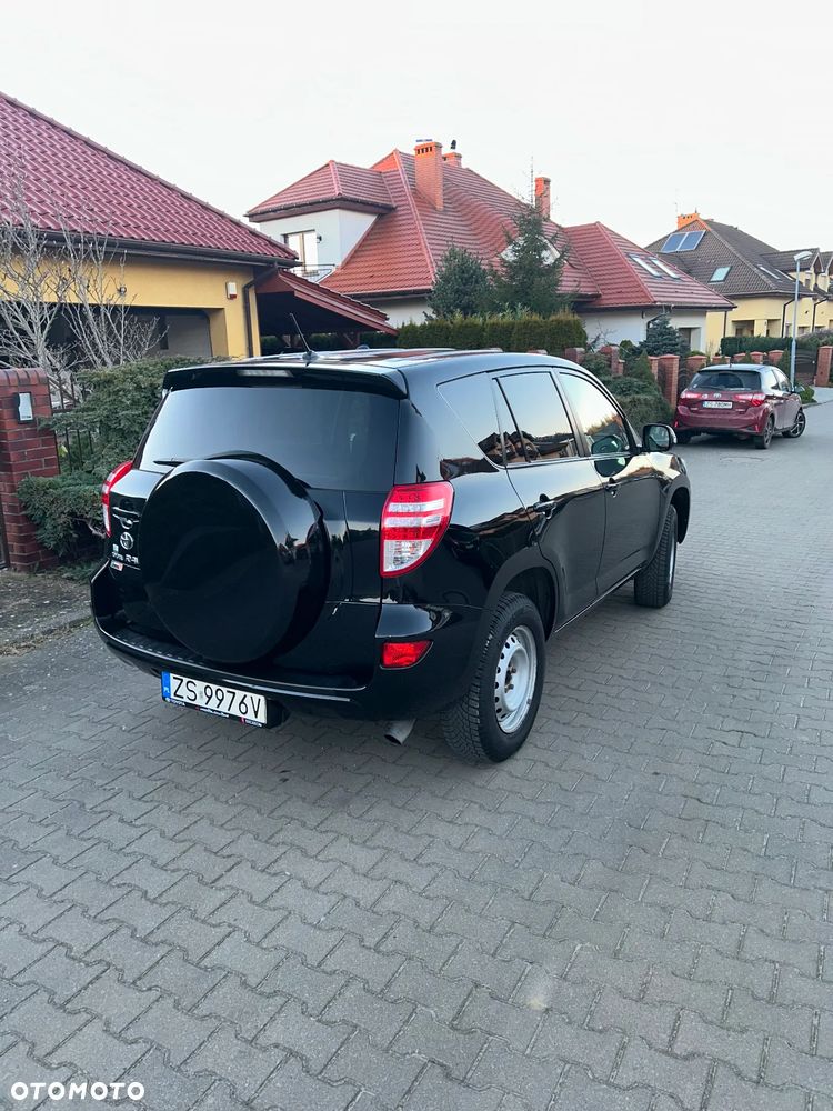 Toyota RAV4 - 9