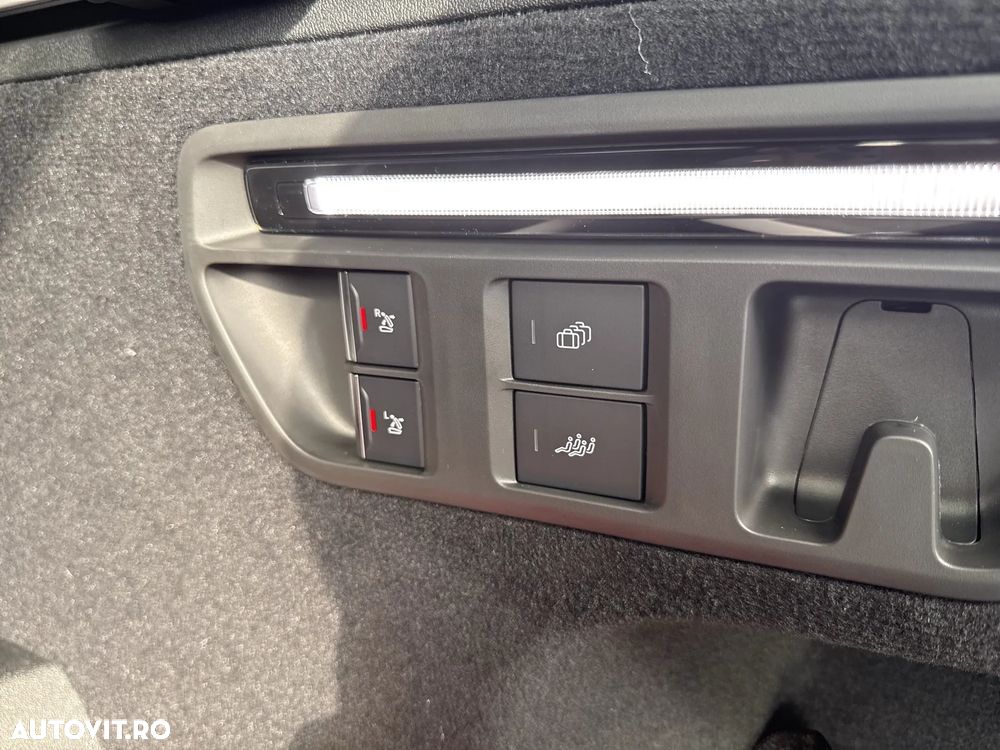 Audi Q7 220 kW quattro Tiptronic MHEV - 16