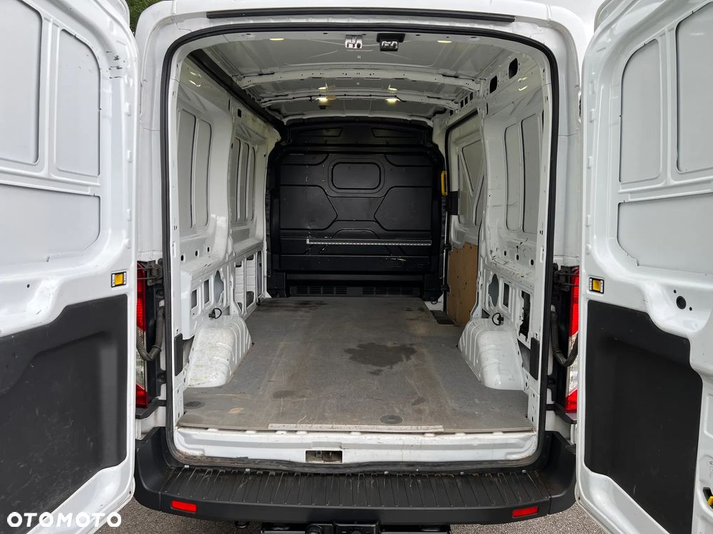 Ford Transit - 6