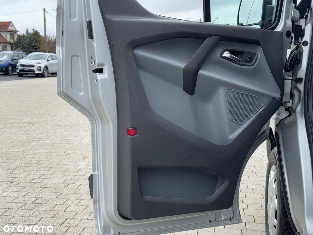 Ford Transit Custom - 12