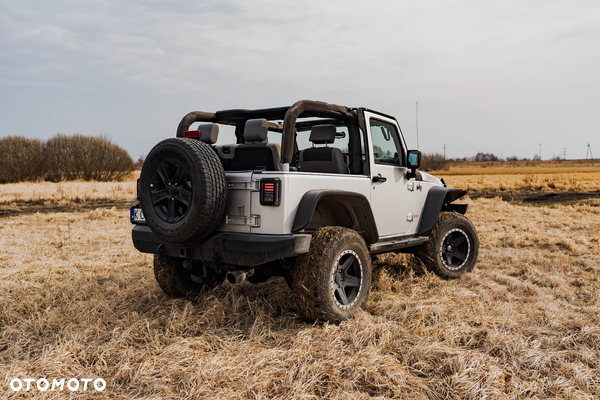 Jeep Wrangler 3.8 Sahara