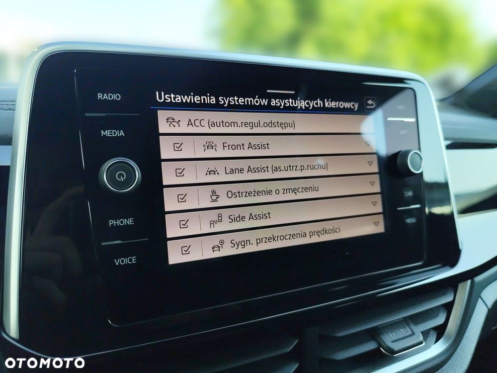 Volkswagen T-Roc 1.5 TSI R-Line DSG - 25