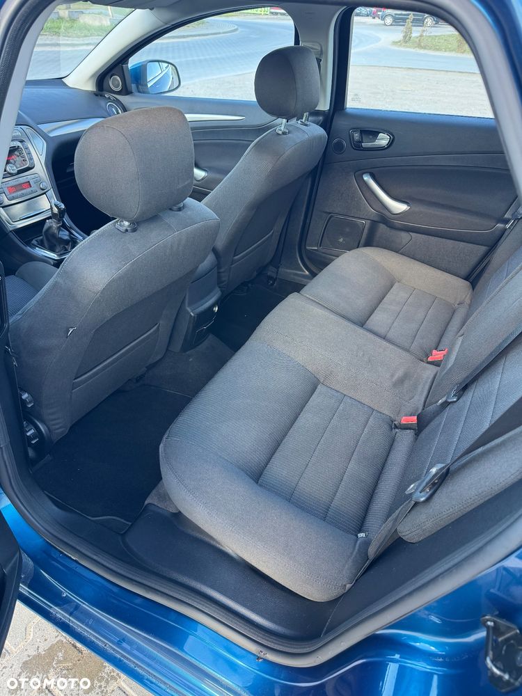 Ford Mondeo - 10
