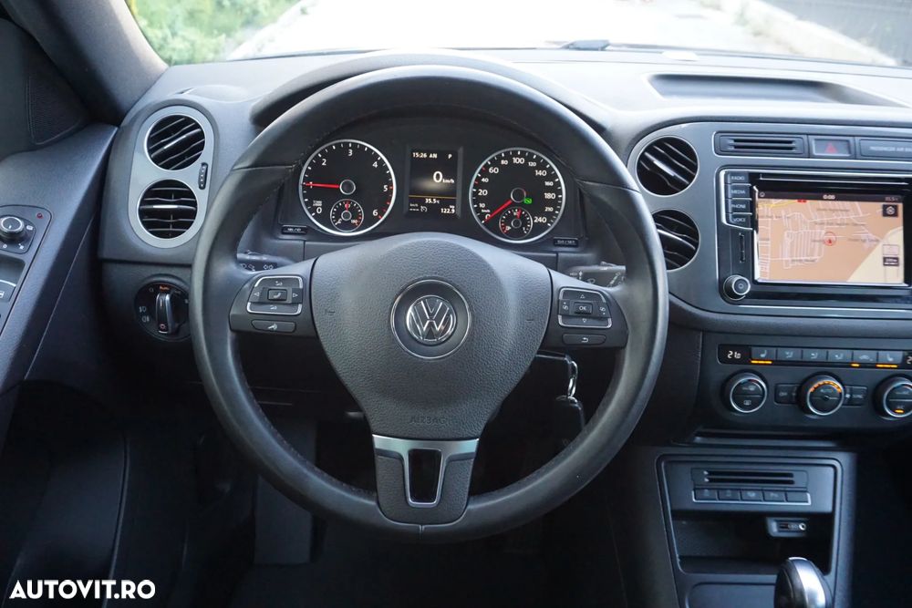 Volkswagen Tiguan 2.0 TDI SCR 4MOTION BlueMotion Technology DSG Lounge Sport & Style - 26