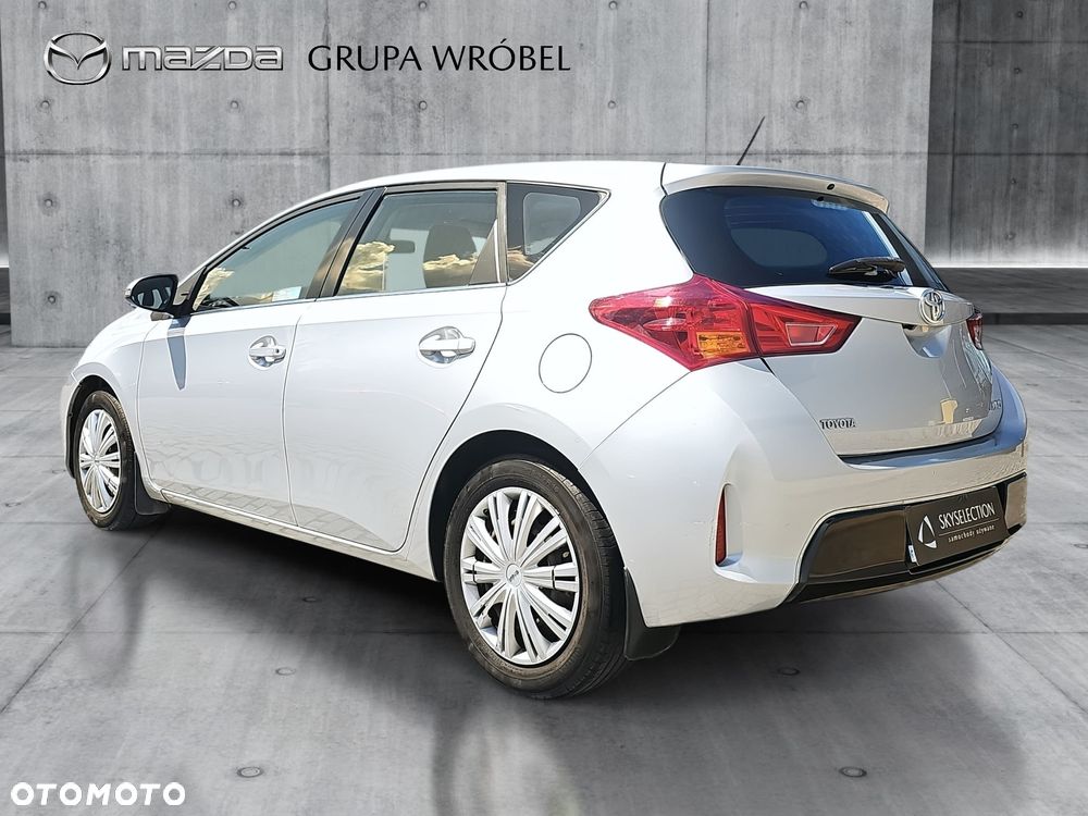 Toyota Auris 1.4 D-4D Premium - 7