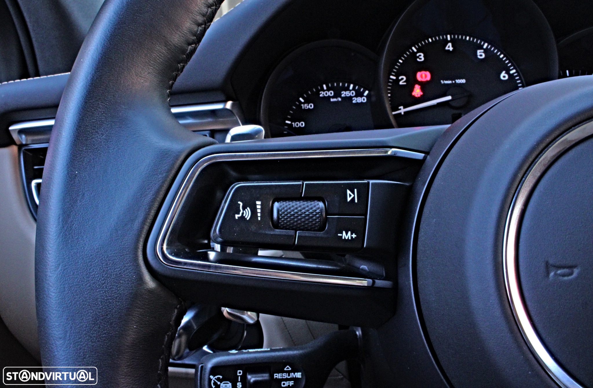 Porsche Macan Standard - 8