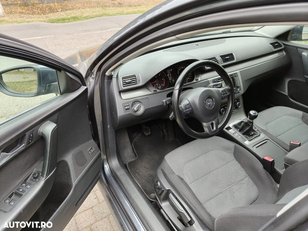 Volkswagen Passat Variant 1.6 TDI BlueMotion - 8