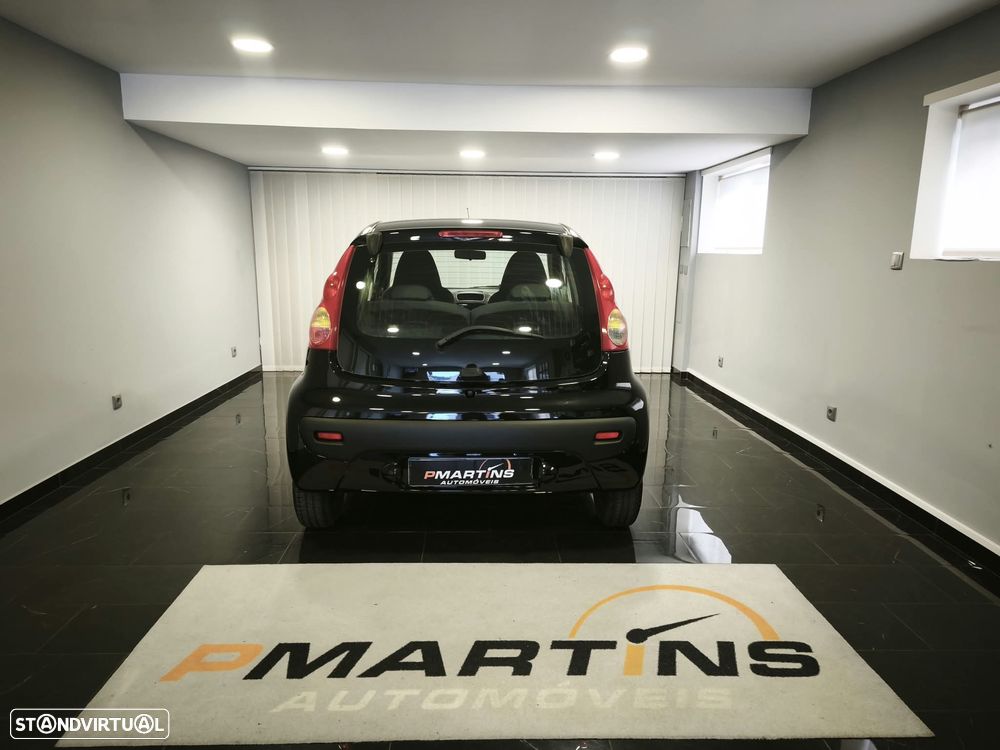 Peugeot 107 1.0 Trendy - 12